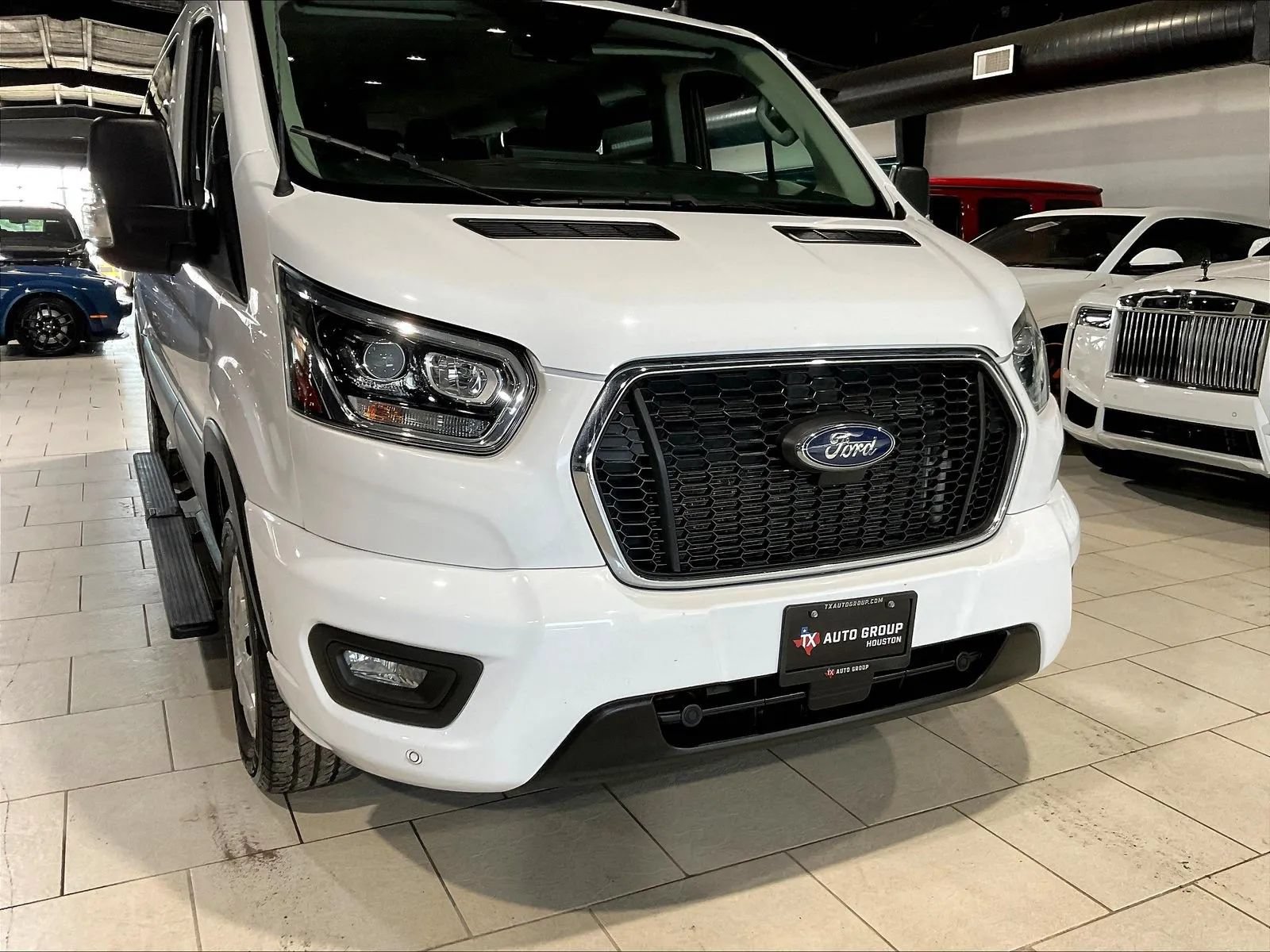Used 2023 Ford Transit 350 XLT RWD image 39