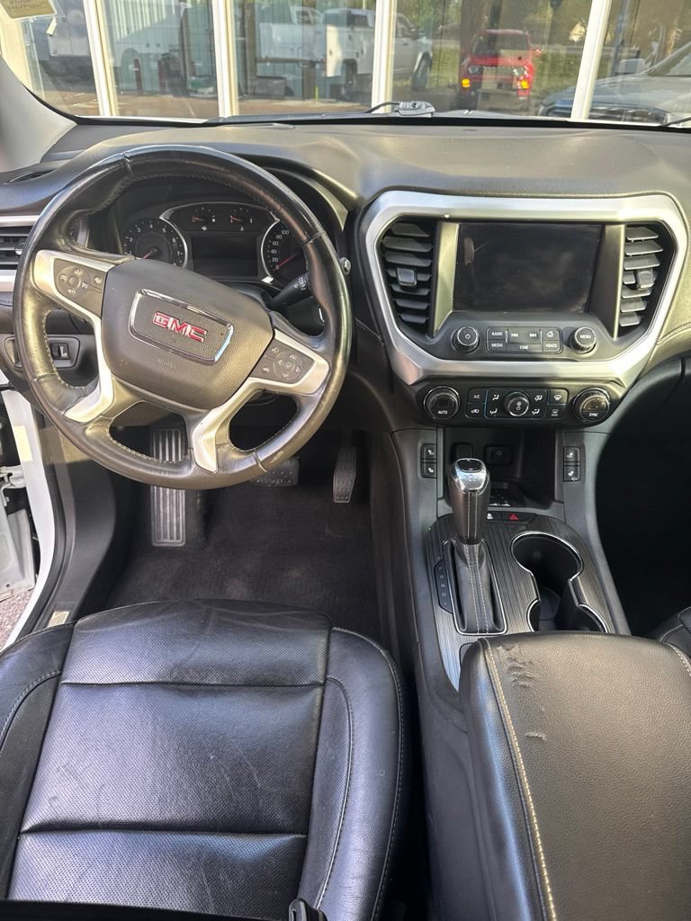 Used 2017 GMC Acadia SLT AWD/4WD image 8