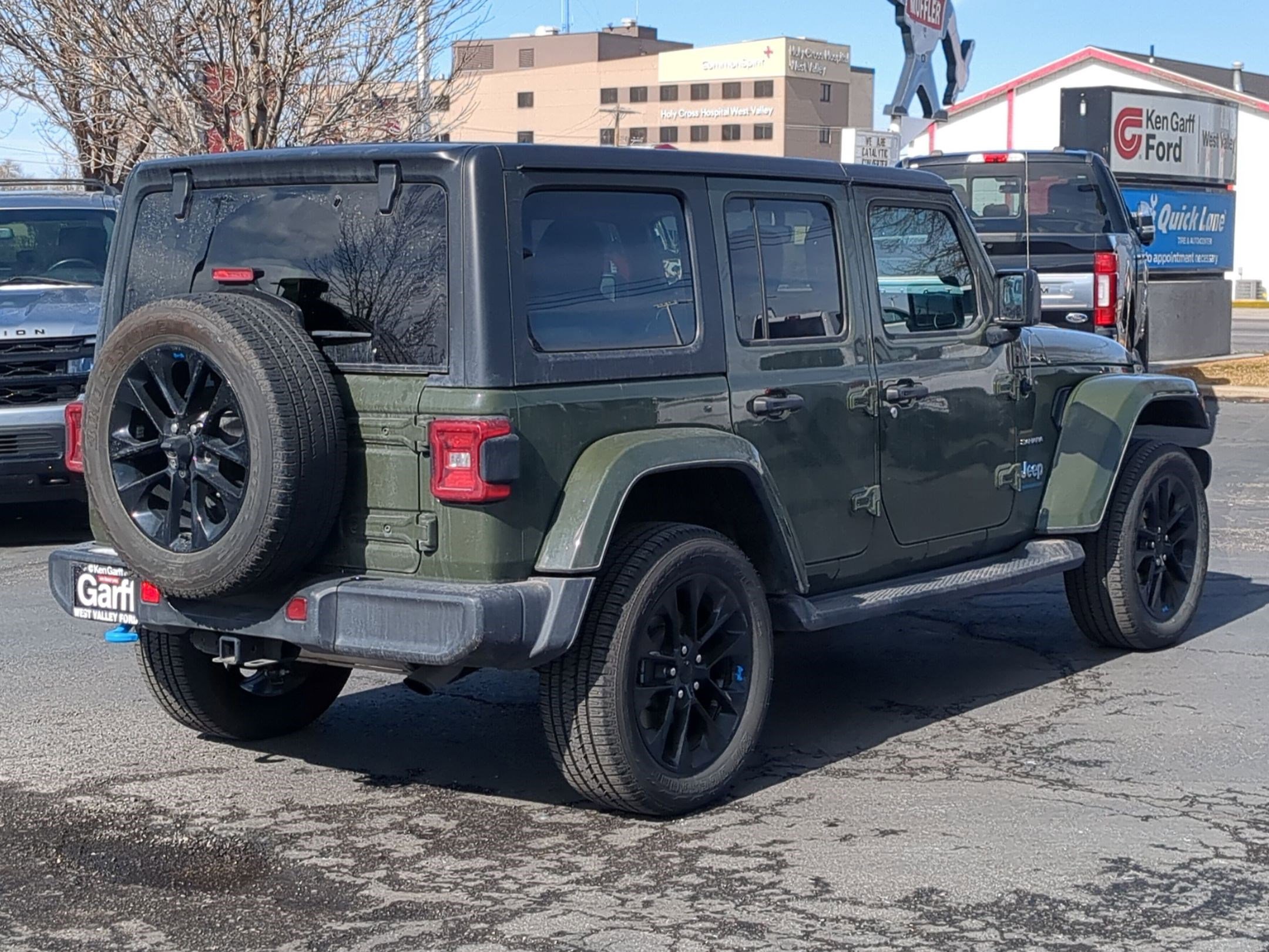 Used 2023 Jeep Wrangler Sahara w/ Cold Weather Group image 3