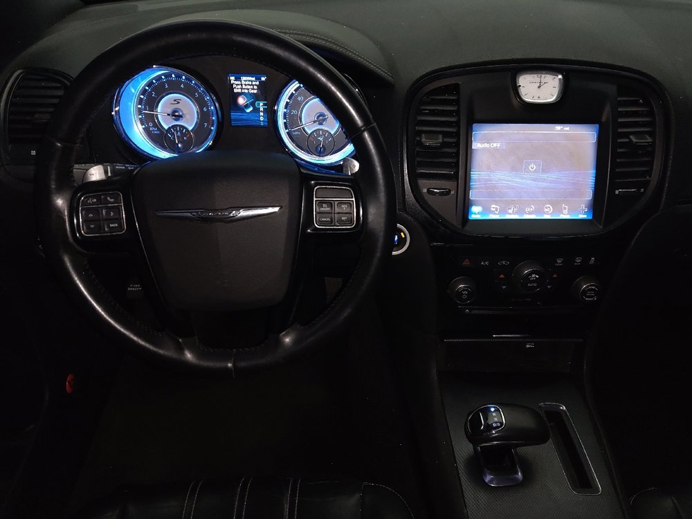 Used 2013 Chrysler 300 S image 22