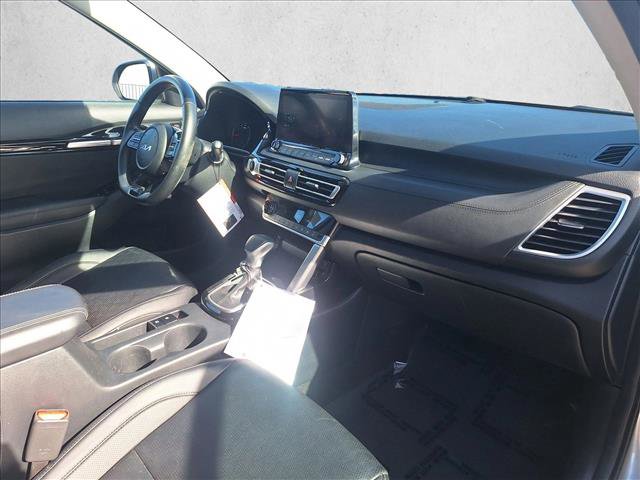 Used 2023 Kia Seltos SX w/ SX Sunroof Package image 19