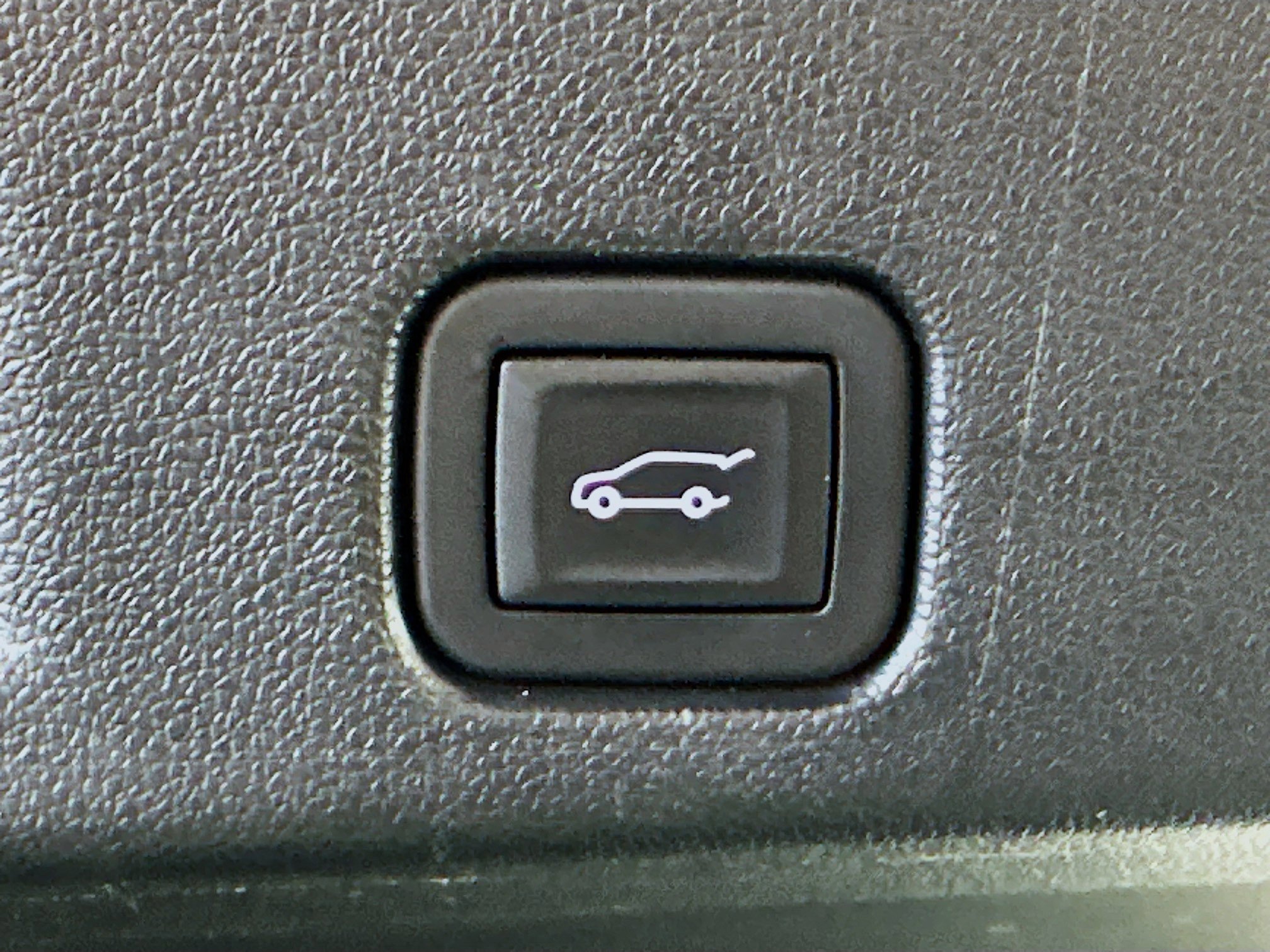 Used 2025 Chevrolet Traverse LT image 31