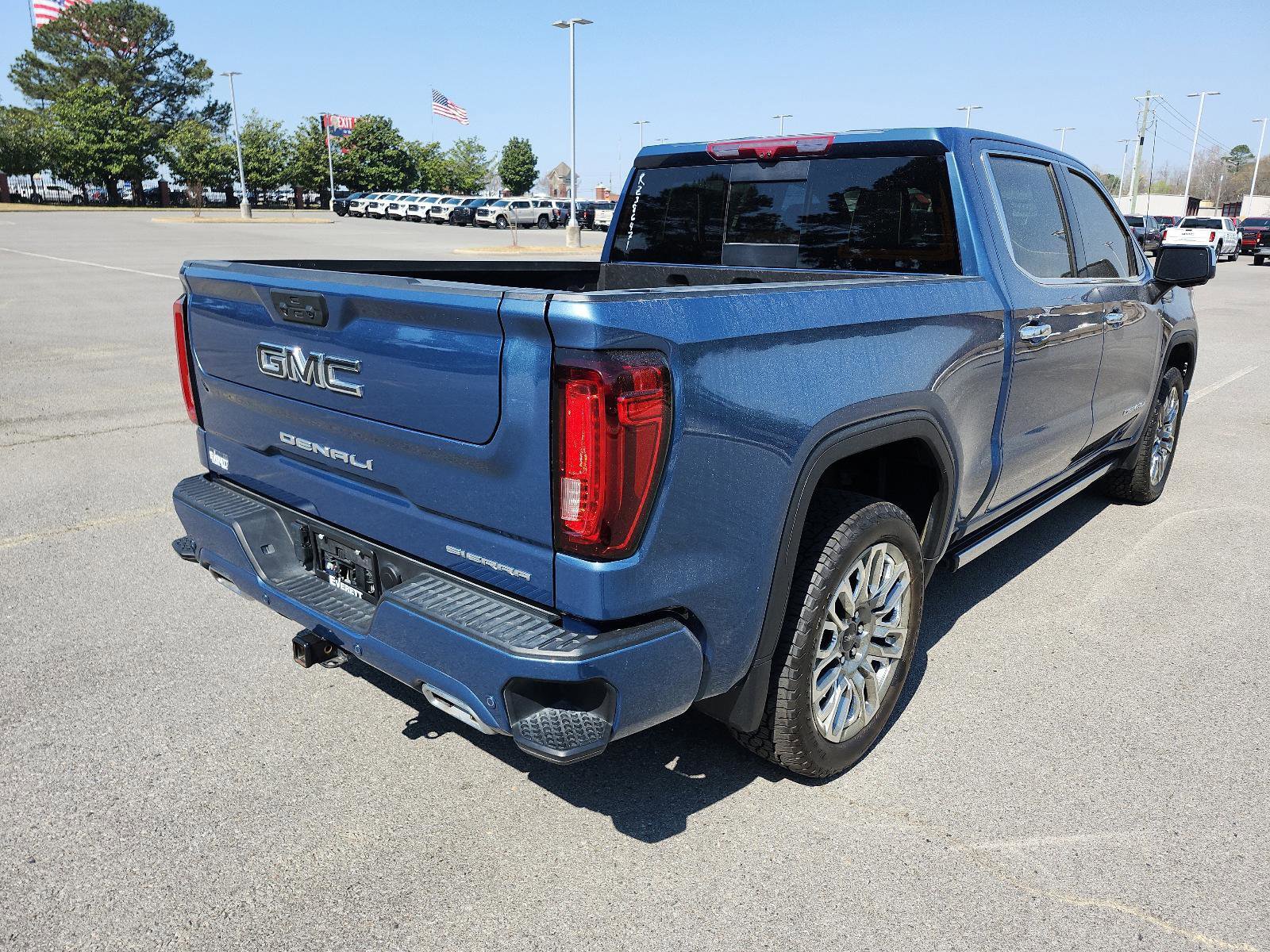 Used 2024 GMC Sierra 1500 Denali Ultimate image 3