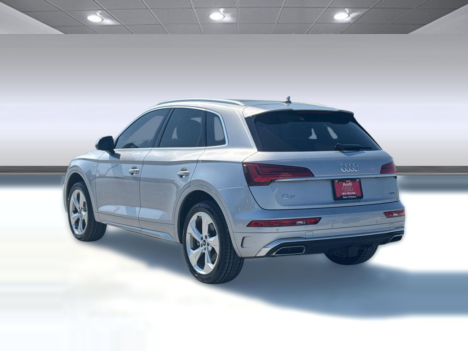 Certified 2023 Audi Q5 2.0T Premium Plus w/ Premium Plus Package image 3