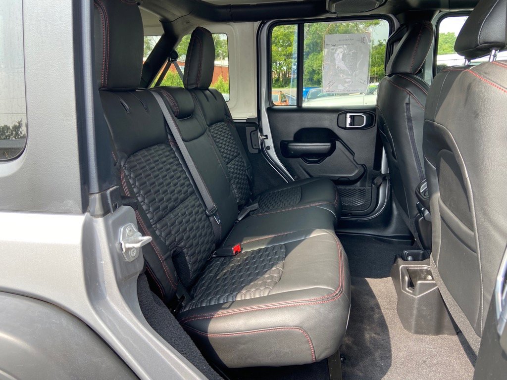 Used 2021 Jeep Wrangler Sport image 23