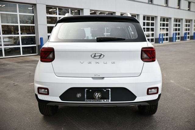 New 2026 Hyundai Venue SEL image 4