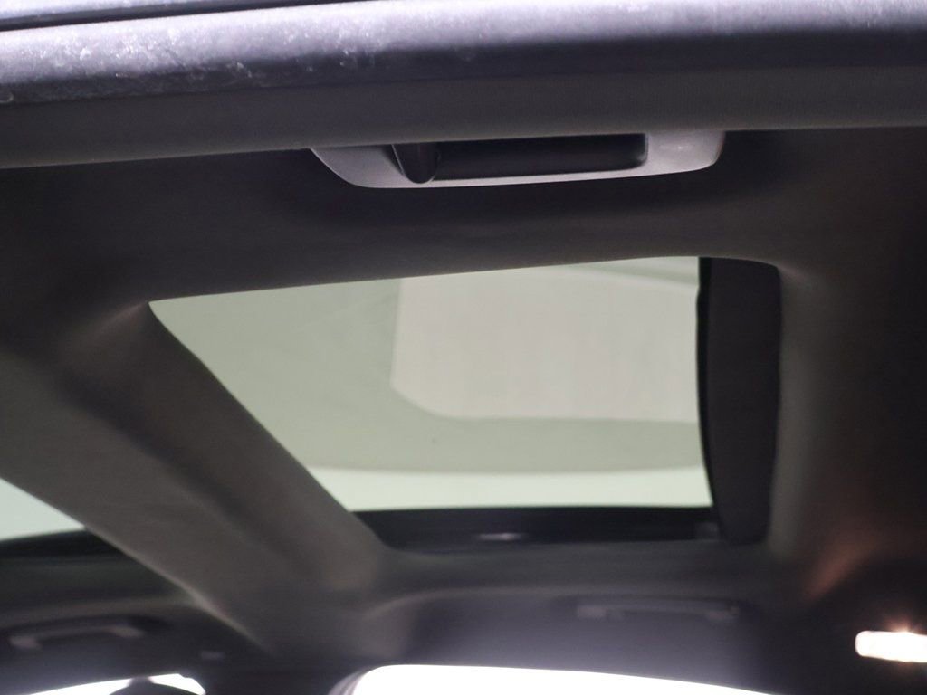 Used 2016 Lincoln MKS AWD w/ Equipment Group 101A image 20