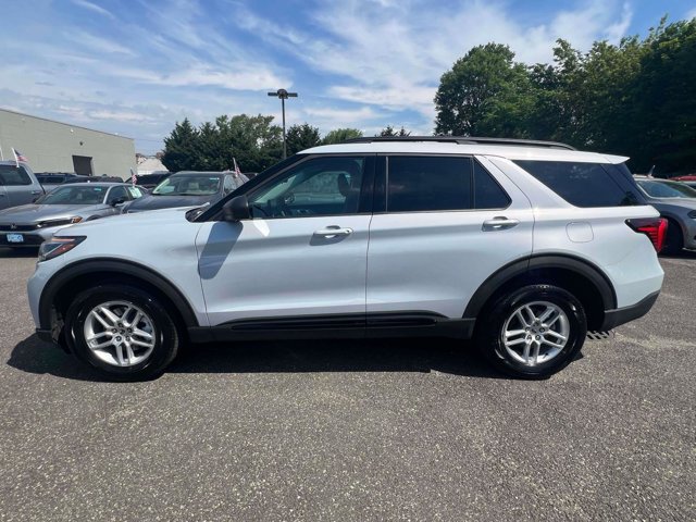 Used 2026 Ford Explorer Active AWD/4WD image 9