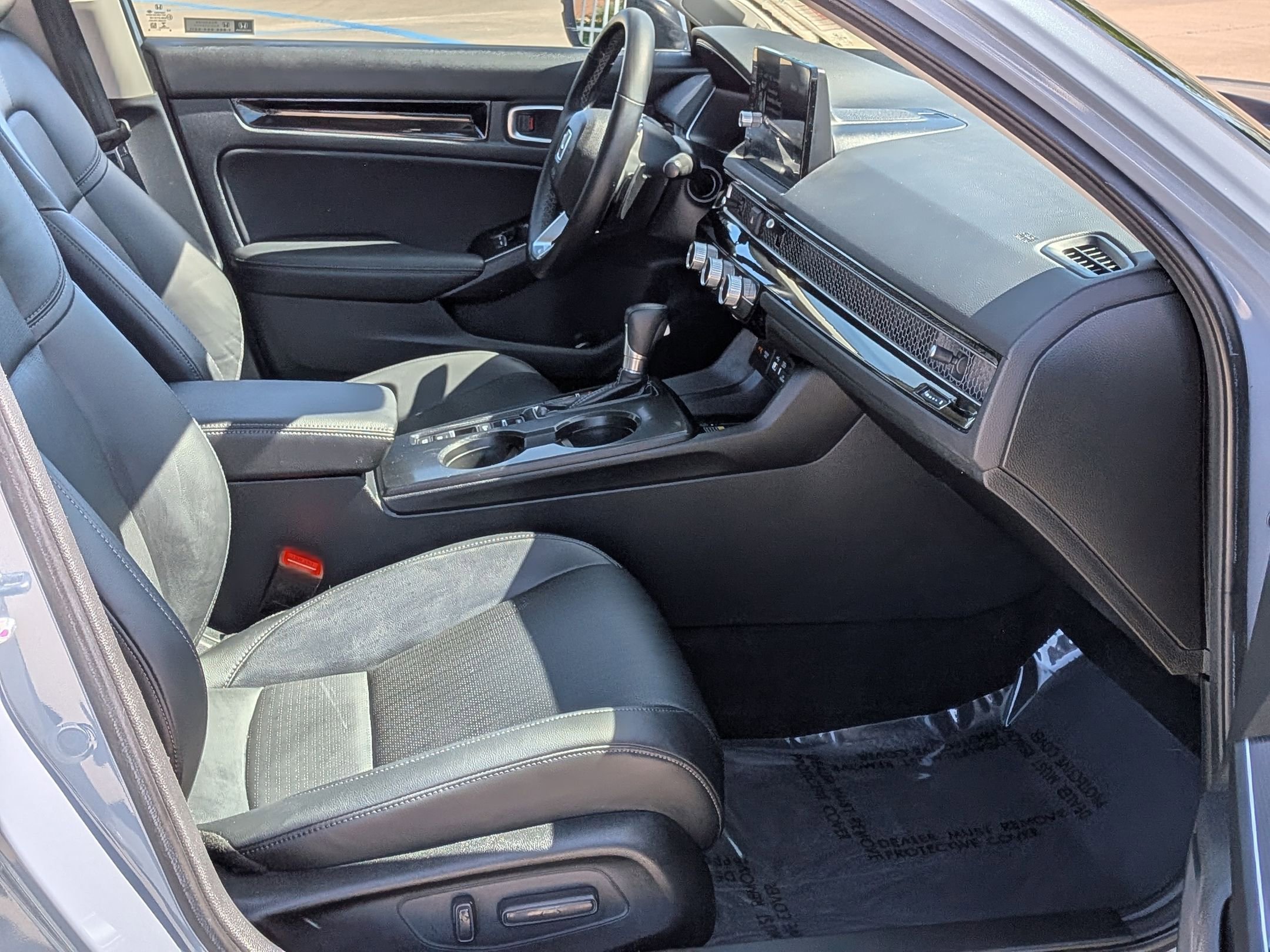 Used 2022 Honda Civic Touring image 30