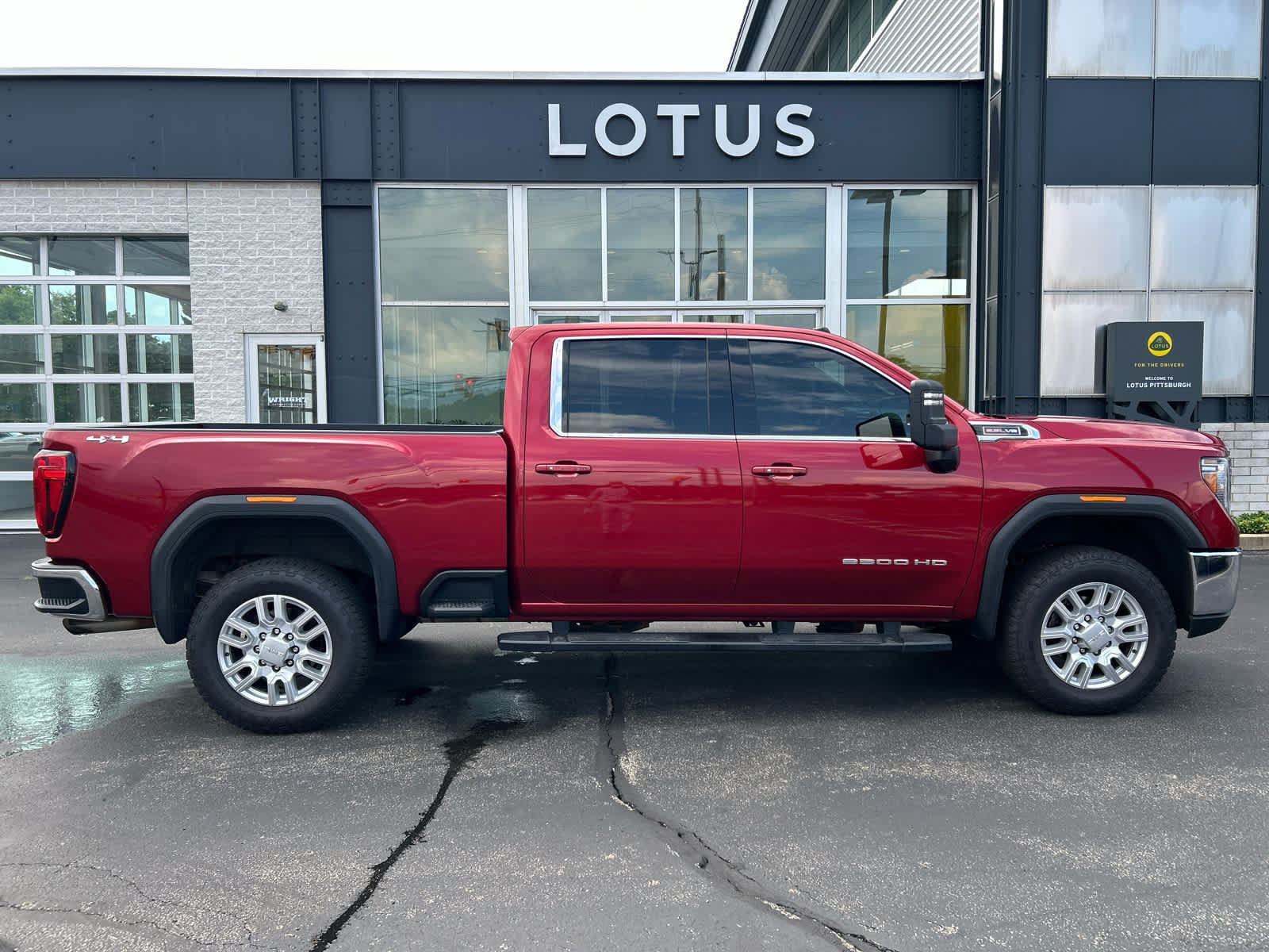 Used 2020 GMC Sierra 2500 SLE w/ SLE Convenience Package AWD/4WD image 5