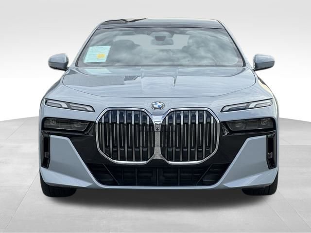 Certified 2024 BMW 760i xDrive image 11