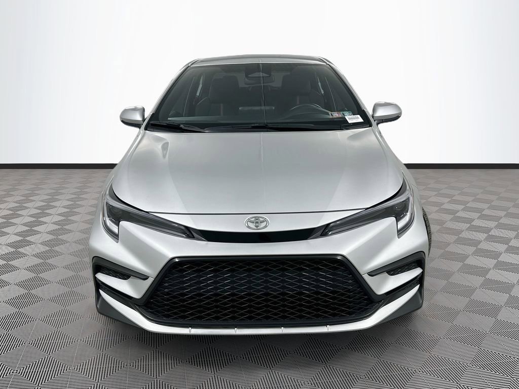 Certified 2025 Toyota Corolla SE FWD image 2