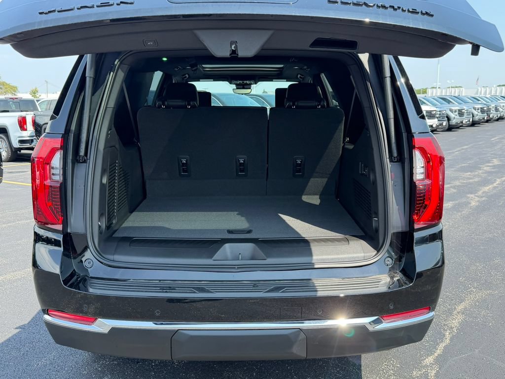 New 2026 GMC Yukon XL Elevation w/ Elevation Premium Package AWD/4WD image 12