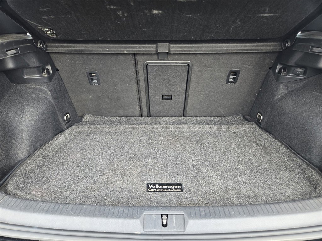 Used 2019 Volkswagen Golf 4-Door image 30