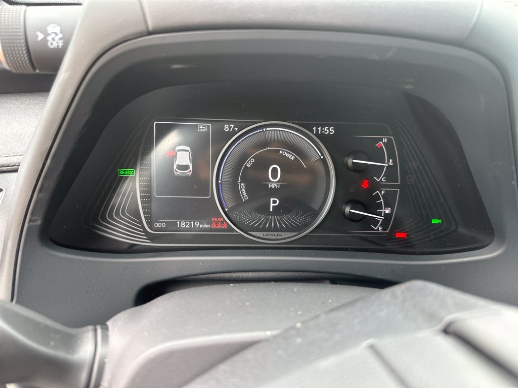 Certified 2024 Lexus UX 250h FWD image 2