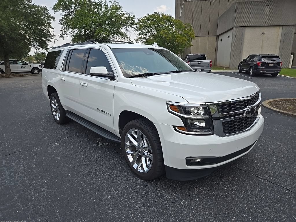 Used 2019 Chevrolet Suburban LT RWD image 3