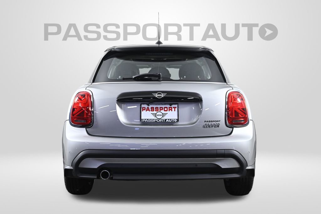 Certified 2023 MINI Cooper 4-Door Hardtop image 8