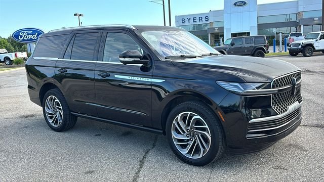 Used 2025 Lincoln Navigator Reserve AWD/4WD image 27
