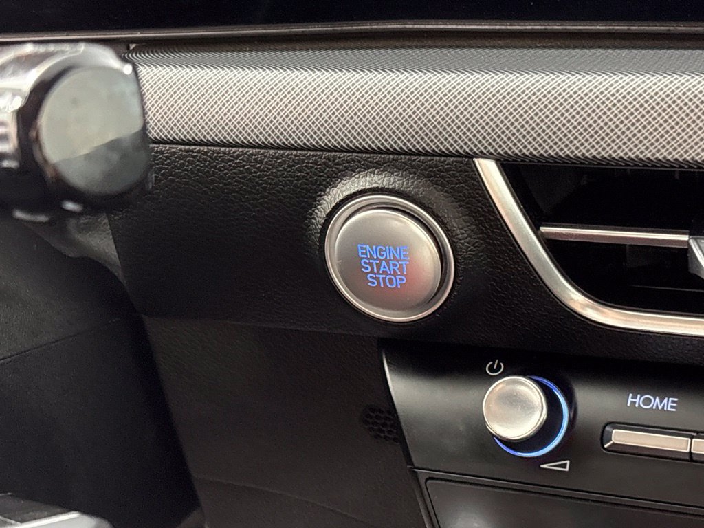 Used 2025 Hyundai Sonata SEL FWD image 24