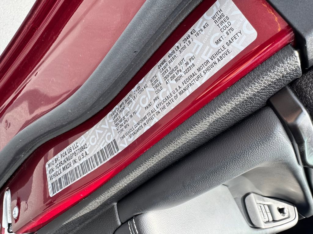 Used 2023 Jeep Grand Cherokee L Laredo AWD/4WD image 35