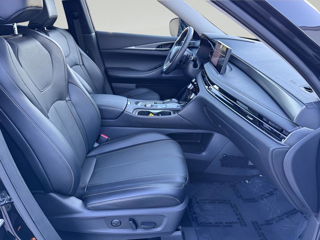 Used 2023 INFINITI QX60 Luxe FWD image 26