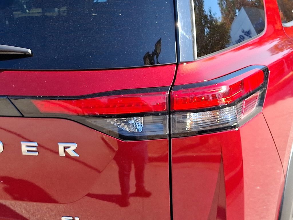 Used 2022 Nissan Pathfinder SL image 10