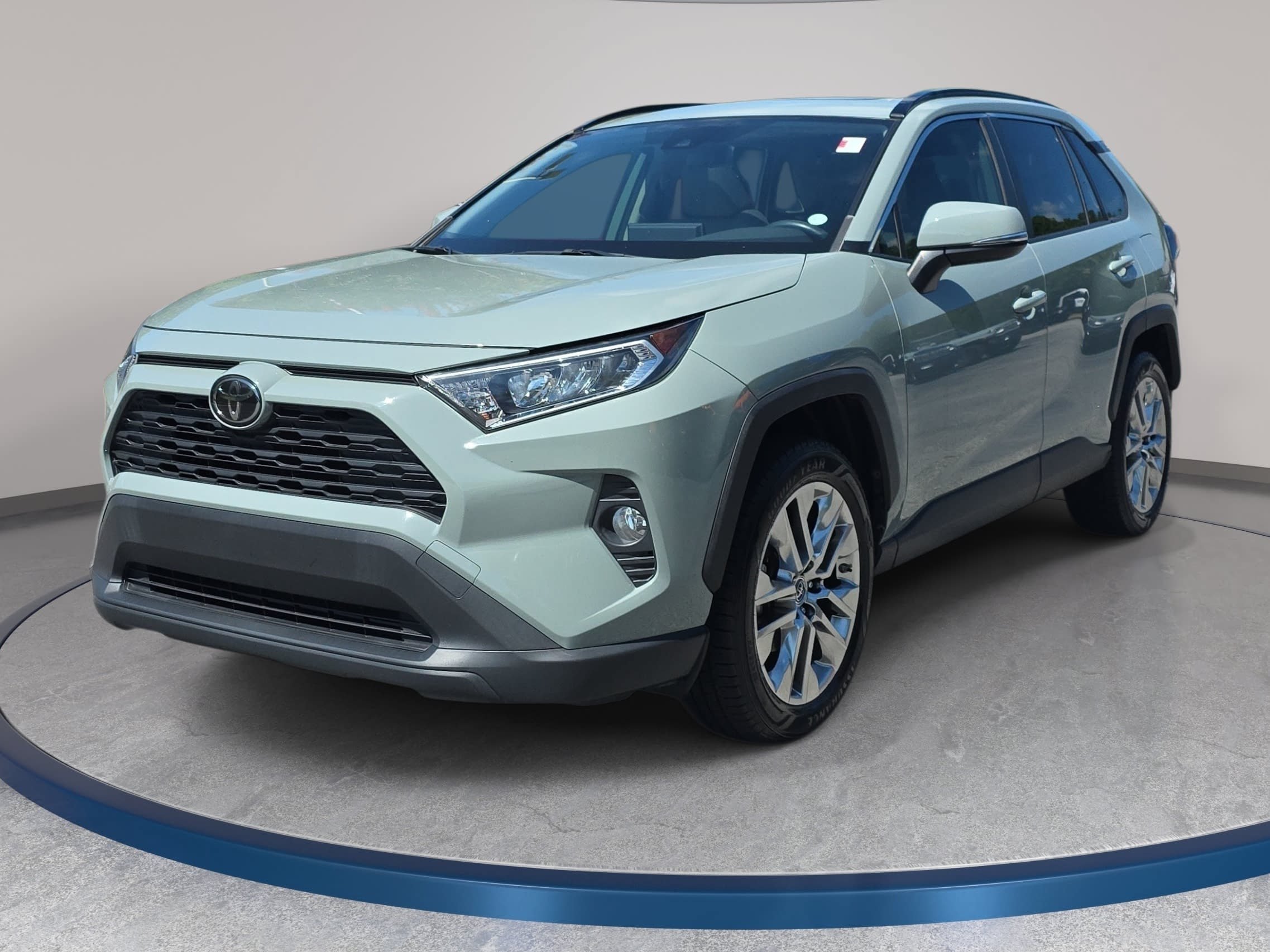 Used 2019 Toyota RAV4 XLE Premium FWD video 1