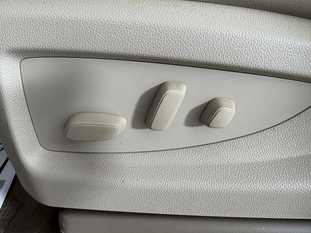 Used 2020 GMC Yukon Denali w/ Denali Ultimate Package image 11