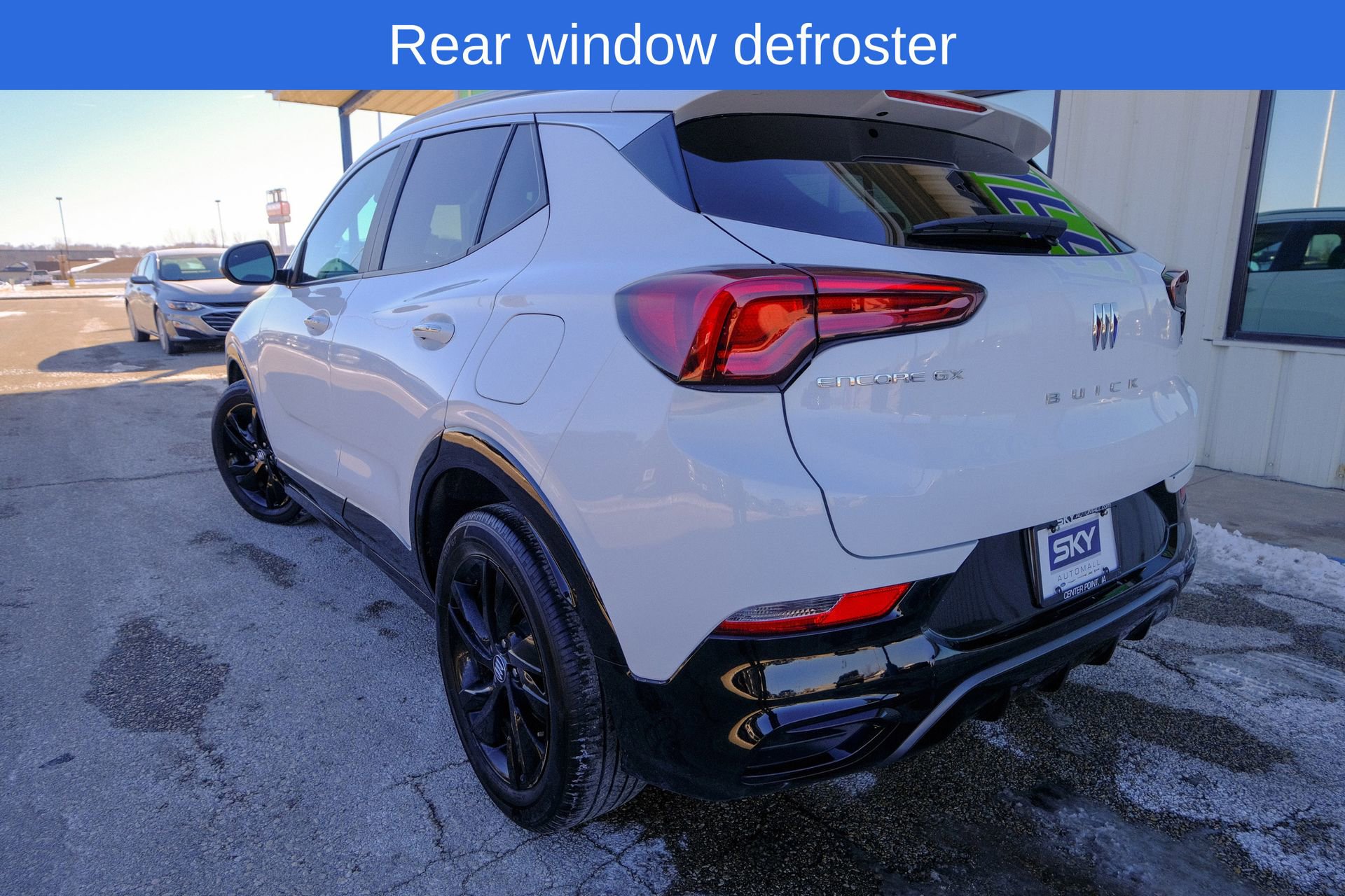 Used 2024 Buick Encore GX Sport Touring image 6