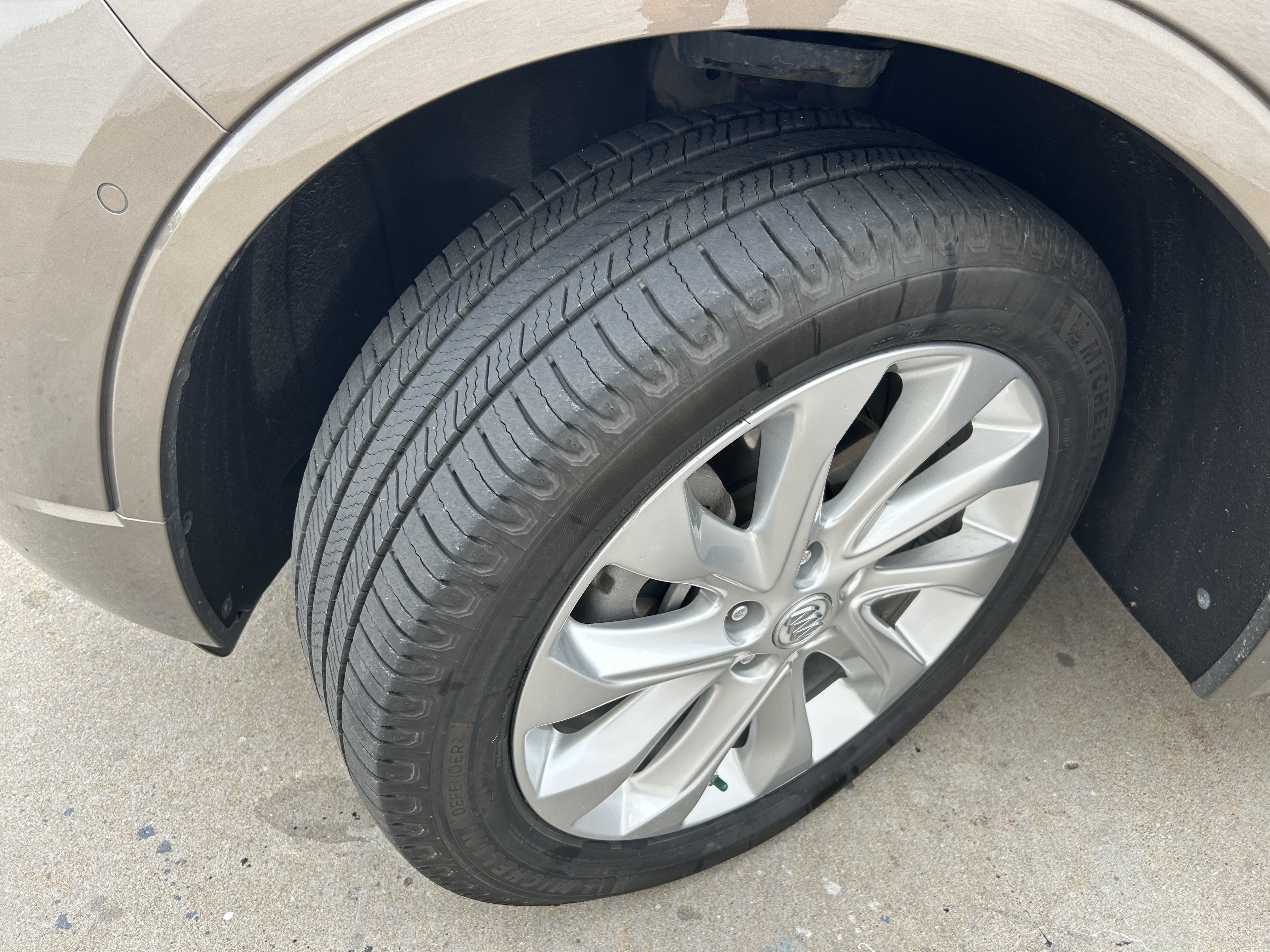 Used 2017 Buick Envision Premium w/ Driver Confidence Package AWD/4WD image 10