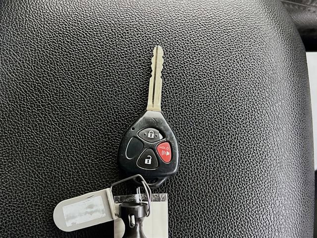 Used 2018 Toyota 4Runner SR5 image 33