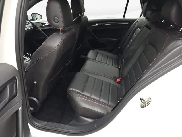 Used 2015 Volkswagen GTI SE FWD image 14