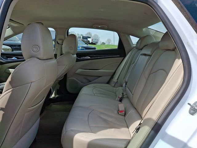 Used 2017 Buick LaCrosse Premium image 10