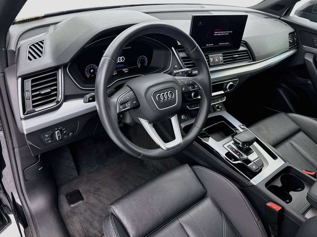 Used 2023 Audi Q5 2.0T Premium Plus w/ Premium Plus Package AWD/4WD image 9