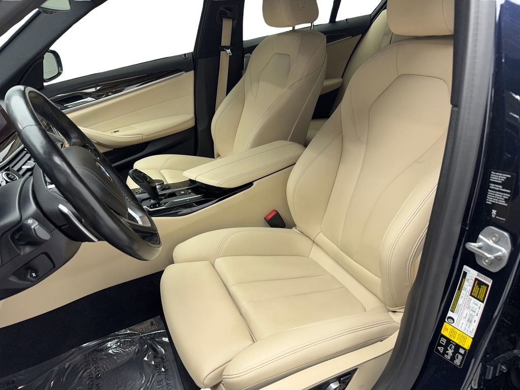 Used 2019 BMW 530i xDrive w/ Convenience Package image 11