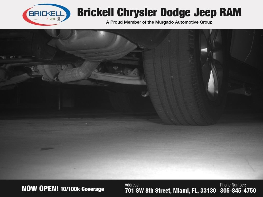 Used 2022 Jeep Grand Cherokee Laredo E image 11