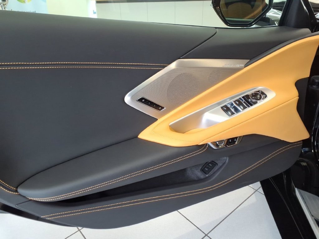 New 2027 Chevrolet Corvette Stingray Convertible w/ Z51 Performance Package RWD image 11