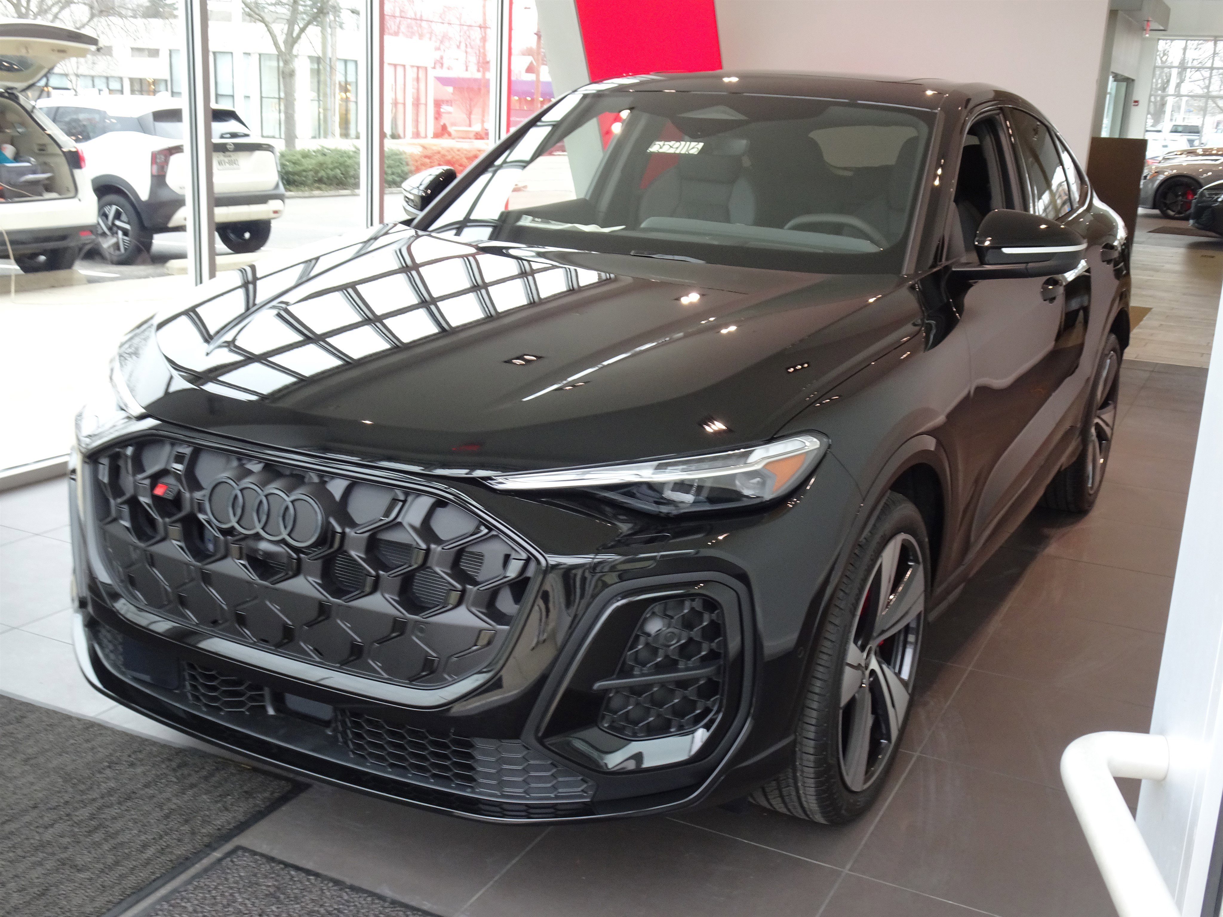 New 2025 Audi SQ5 Premium Plus image 2