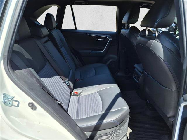 Used 2021 Toyota RAV4 XSE AWD/4WD image 17