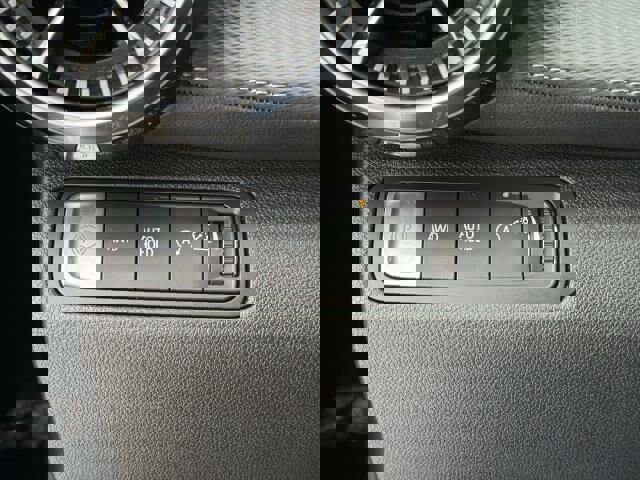 Used 2025 Chevrolet Equinox LT w/ Convenience Package II image 19