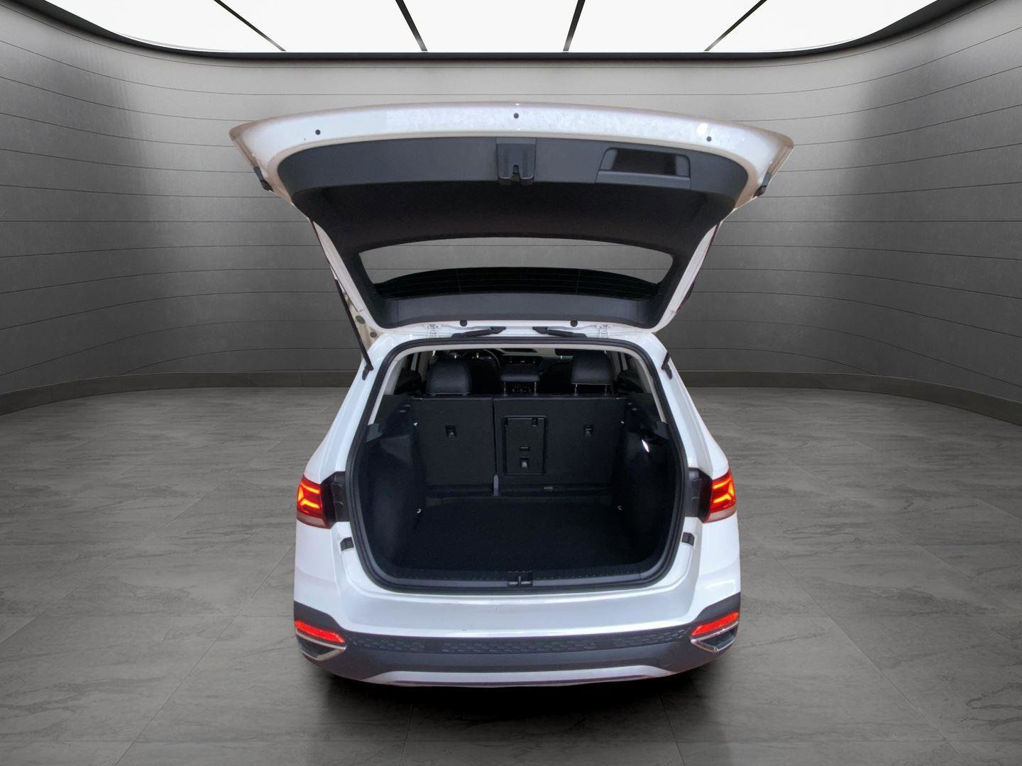 Used 2024 Volkswagen Taos SE image 19