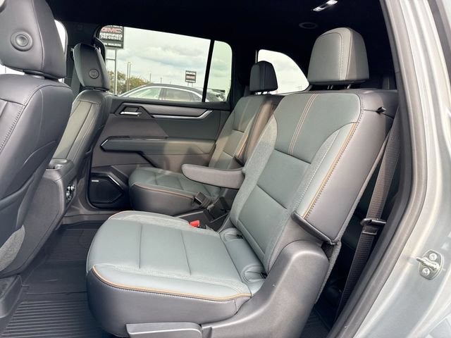 Used 2024 GMC Acadia AT4 w/ Luxury Package AWD/4WD image 23