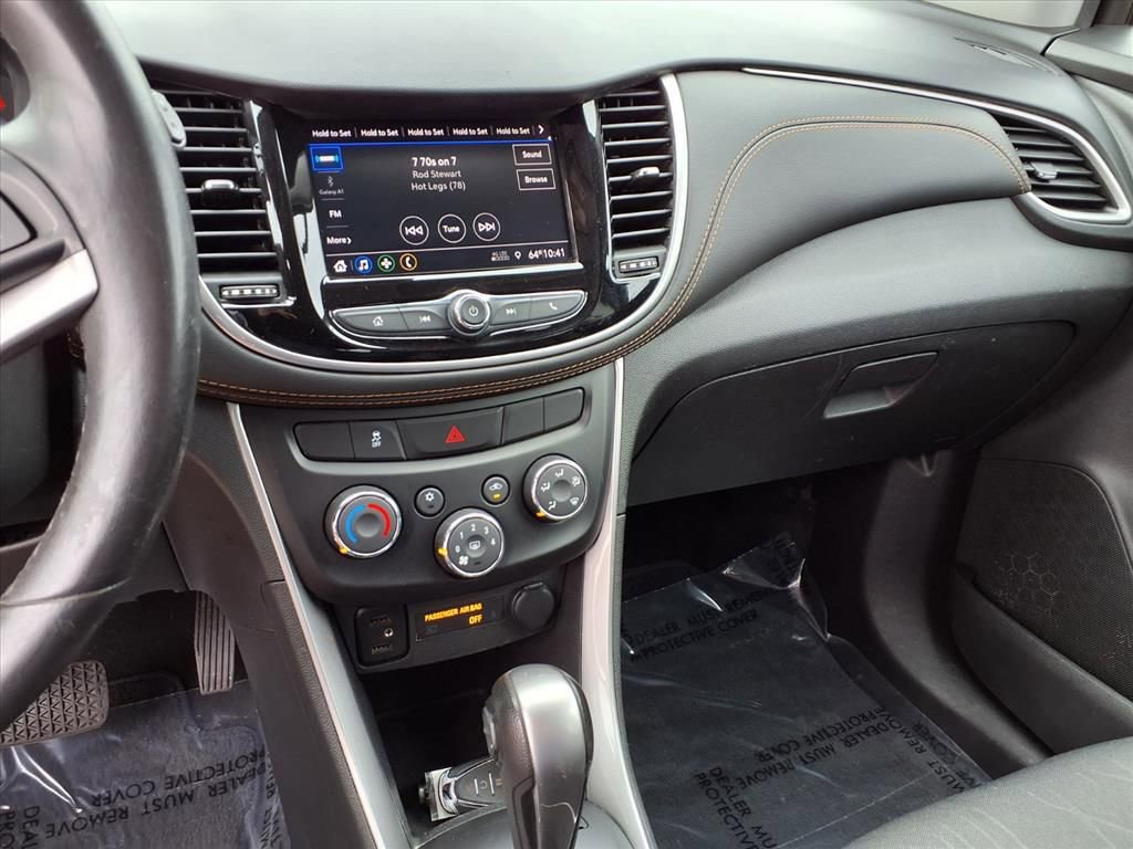 Used 2021 Chevrolet Trax LT w/ Driver Confidence Package image 6