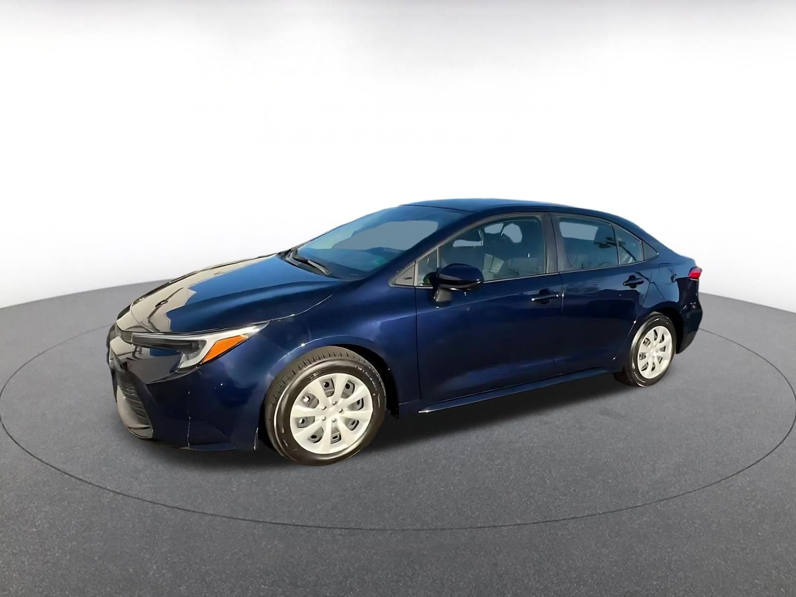 Used 2025 Toyota Corolla LE image 8