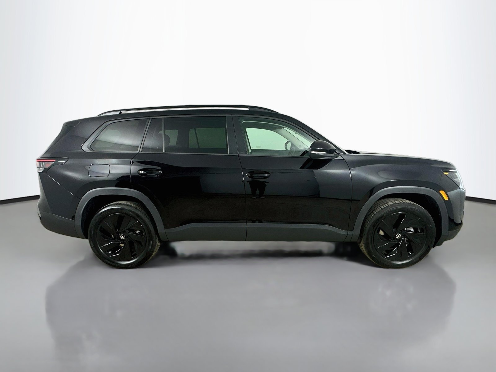 New 2027 Volkswagen Atlas SE AWD/4WD image 4