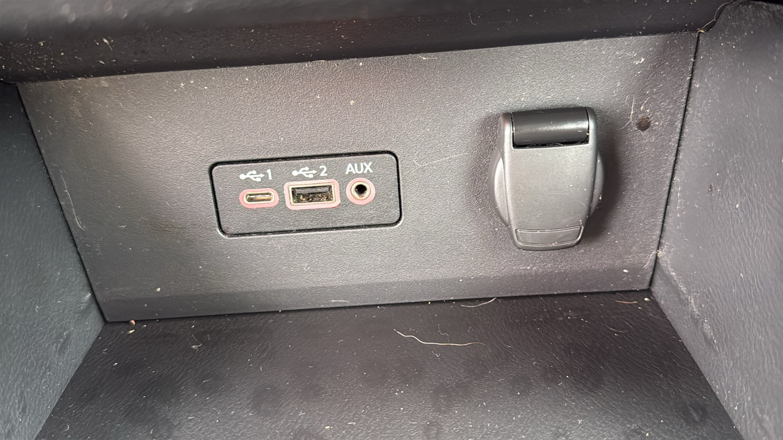 Certified 2021 Nissan Sentra SR FWD image 16