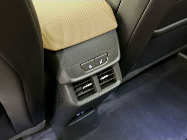 New 2026 Chevrolet Equinox ACTIV w/ Convenience Package III image 28