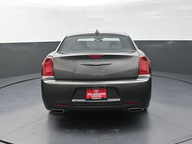 Used 2023 Chrysler 300 S RWD image 7