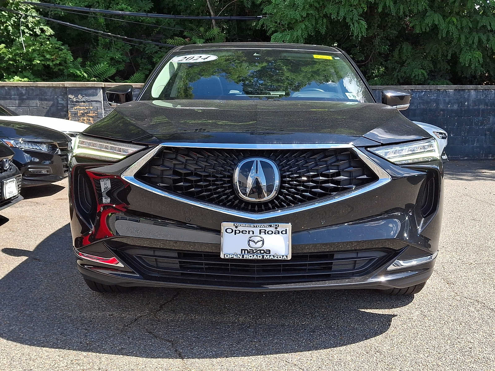 Used 2024 Acura MDX w/ Technology Package AWD/4WD image 2