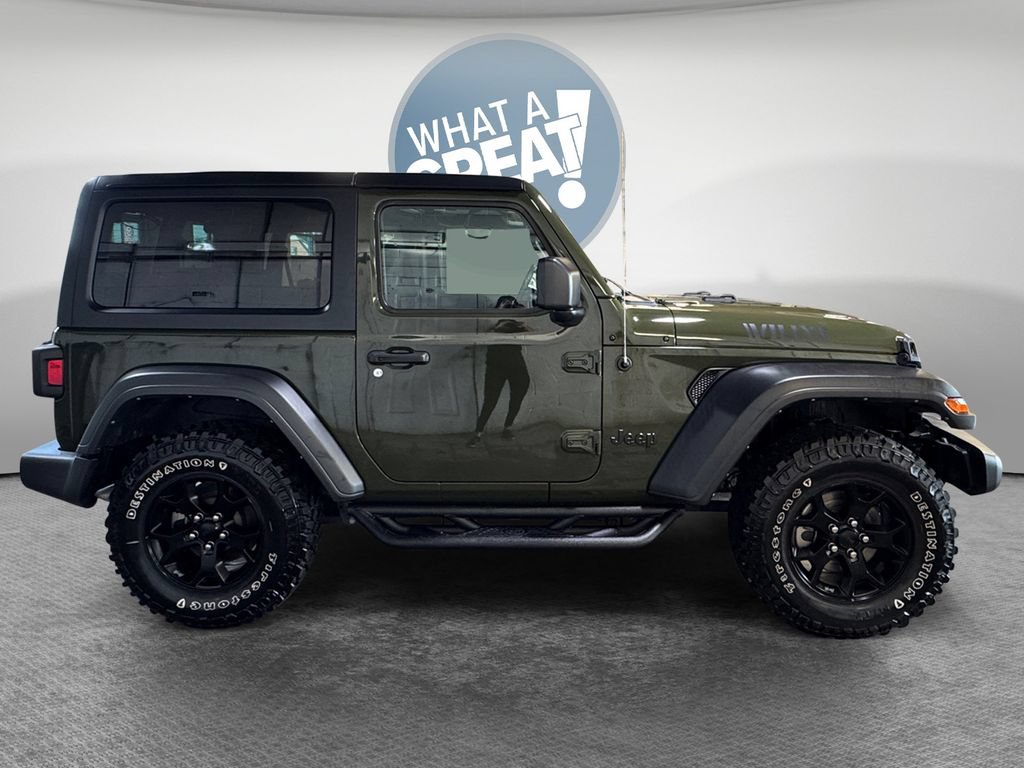 Used 2022 Jeep Wrangler Sport AWD/4WD image 2